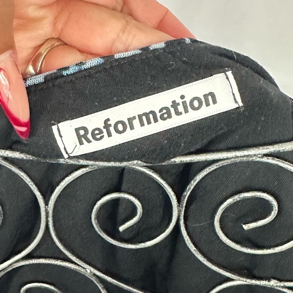 reformation blue animal print cropped spaghetti strap tank size L - Picture 3 of 9